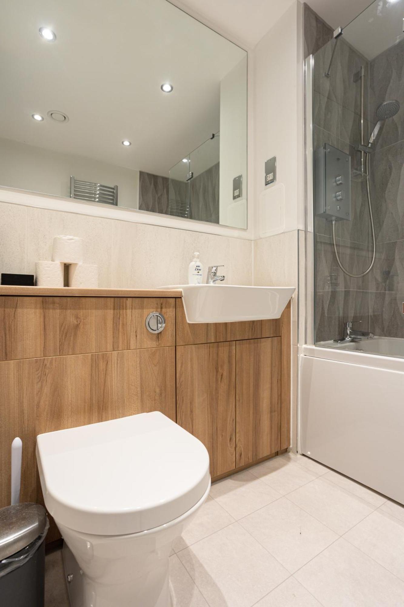 Comfy 2 Bedroom Apartment Near Edinburgh City Centre Exterior photo
