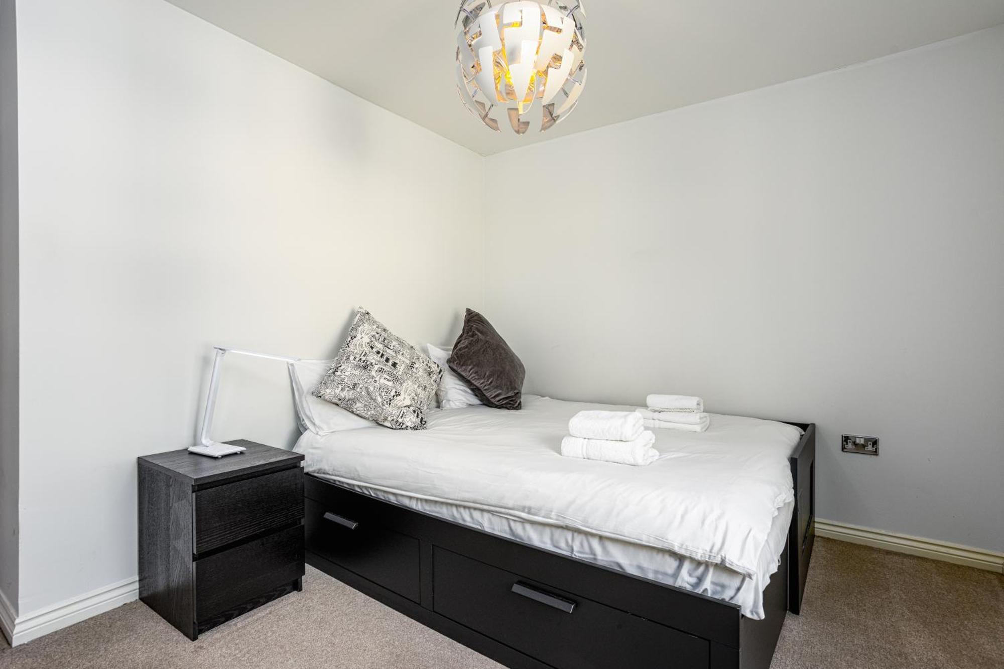 Comfy 2 Bedroom Apartment Near Edinburgh City Centre Exterior photo